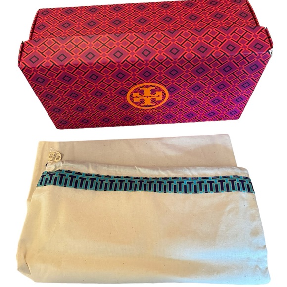 Tory Burch Saffiano Leather Monogram Flat Thong Sandals Size 9 - Picture 2 of 11